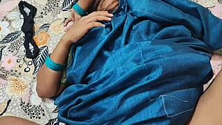 beautiful 18 year old indian kamwali seduces owner with sex