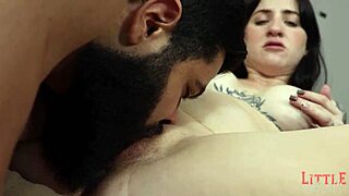 gravida de seis meses deixando eu fuder a bucetinha e o cuzinho rosa