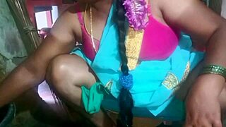 indian sexy aunty plate cleaning video