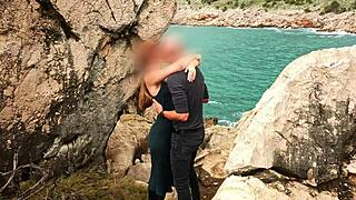 Horny amateur couple has sex in secret cliff spot outdoors