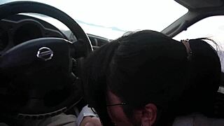 mi secretaria ninfomana quiere que me la coja todo el dia
