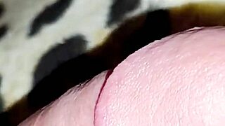 Saudi guy fucks egyptian maid hard