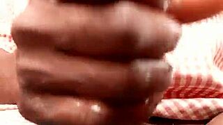 wetjuicypussy1 enjoys solo african masturbation session