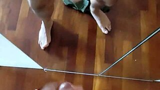 voglioso per voi with monster cock cumshot