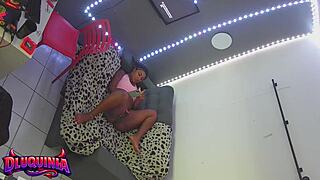 vazou no xvideos casal de novinho fazendo sexo gostoso