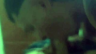 novinho que trabalha comigo no sacolão veio aqui em casa pra me botar pra mamar