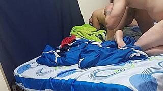 No la quise dejar dormir a esta putita del bar