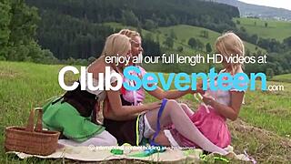 Szemetes tini 18+ 18+ bátran maszturbál kint dildóval a kezében