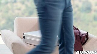 Vixen Mooie Busty Vrouw Azul Hermosa Aanbidt Haar Mans Cock In Wilde Missionary En Lepelen.