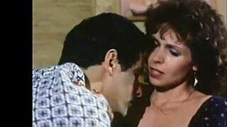 Вау! Запретный винтаж-секс с табу-вибрациями!