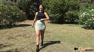 ليكسي تواجه قضيبًا هائلًا في أكشن عرقي مجنون. فضولية كيف تتعامل معه؟