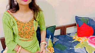 बादी बेहेन एम्प्टी हाउस में हिंदी वॉइस के साथ कंट्रोल लेती है