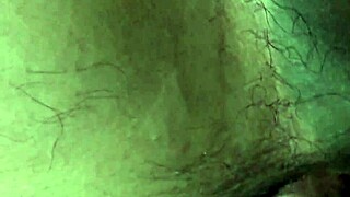 Action gay bareback torride se déroule en rencontre nue crue. Et après ?