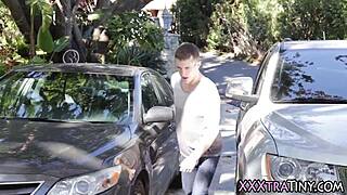 Merah Kecil Rasa Terlampau Dapat Facial Bersepah Selepas Oral Yang Ganas.