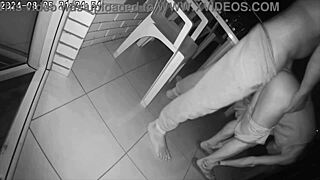 Geneukt vriend's vrouw in kont, klaargekomen in mond, echte vreemdgaan