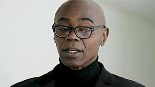 我想让我的BBC继父进入我体内