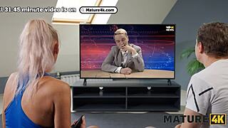 Mature4k Horká blond cougar šuká mladého souseda s velkým ptákem po lapdance