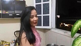 Fui a la cocina, cena se convierte en que me comen