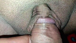 O bog, ta domači anal z tesno 18+ punco je tako surov... 😱