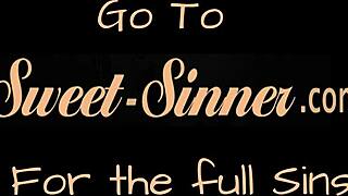 18+ genç güzellik üvey kardeşinin sert sikini erotik rol yapmada süriyor