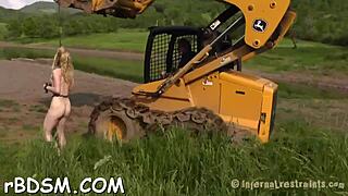 벌주는 플레이걸 그림으로 거친 BDSM 박고 지저분 블로잡 대결