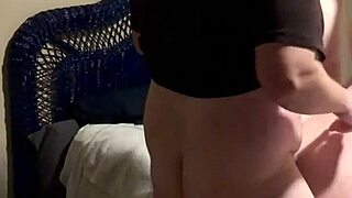 Amatööri milf etsii kotitekoista hauskaa tänään