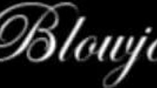 섹시한 브루넷 베이비와 감각적인 오럴 섹스