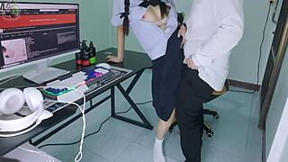 สาวนักศึกษไทยโดนรุ่นพี่เย็ดในหอ