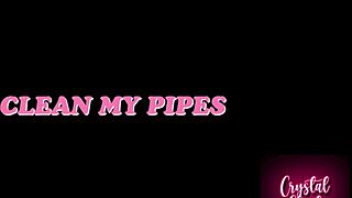 Stief-tante met bril hunkert naar klusjesman voor hete handjob